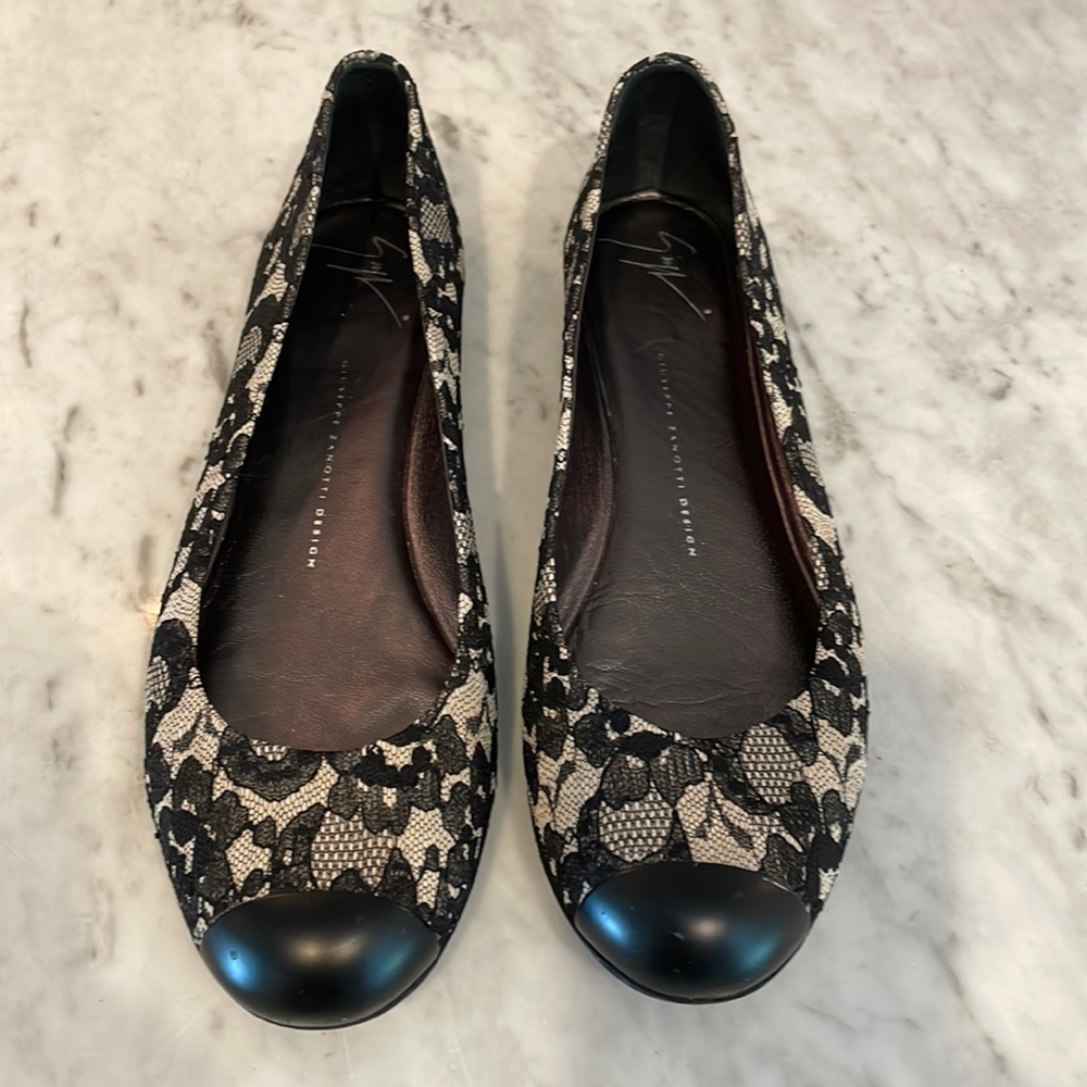 Giuseppe Zanotti Monro Black Lace over Cream Base Flats Size 39